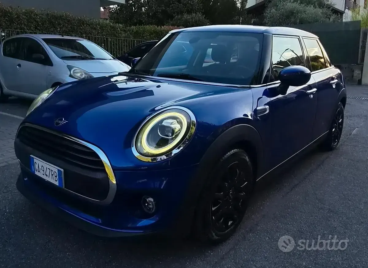Usata Mini ONE 102 CV (75 kW) 2020 Bluazzurro Utilitaria