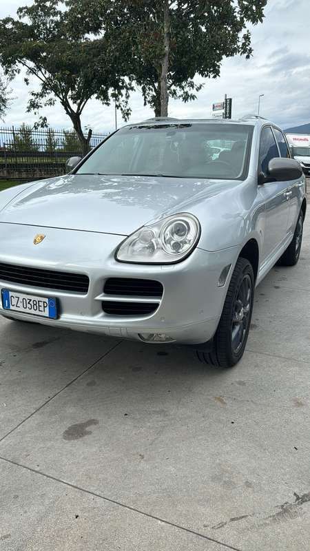 Grigio Usata 2007 Porsche Cayenne SUV | 11.900 € (Super prezzo) - Immagine 1/4