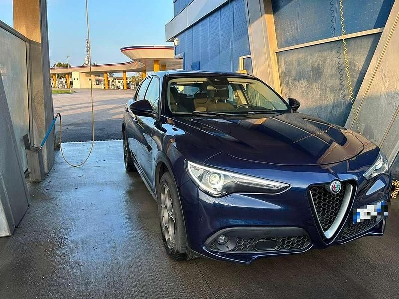 Usata Alfa Romeo Stelvio Business 209 CV (153 kW) 2019 SUV