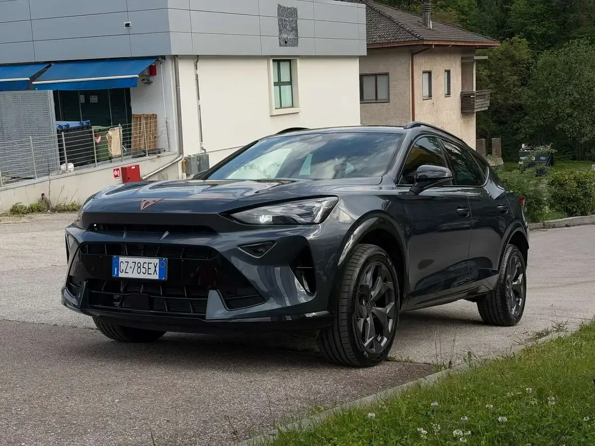 Usata Cupra Formentor 150 CV (110 kW) 2025 Grigio SUV