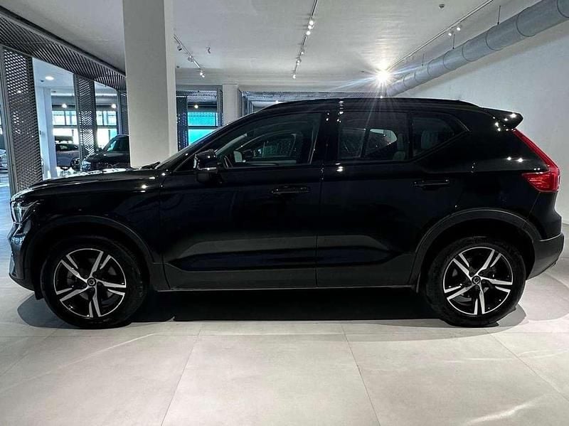 Usata Volvo XC40 Plus 163 CV (119 kW) 2024 Onyx black SUV