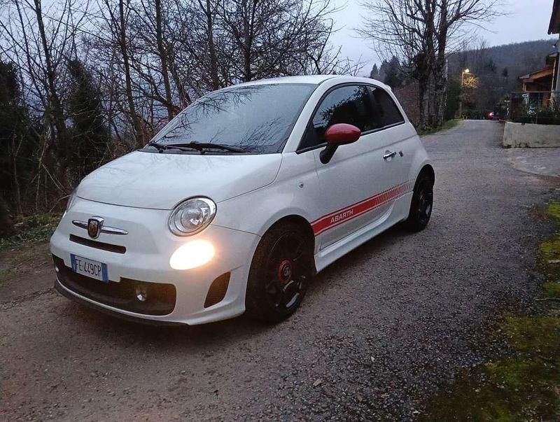 Usata Abarth 500 135 CV (99 kW) 2008 Bianco Utilitaria