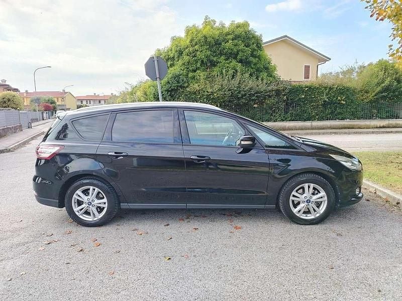 Usata Ford S-MAX Business Edition 150 CV (110 kW) 2018 Nero Monovolume