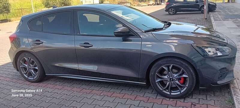 Nero Usata 2021 Ford Focus ST-Line Tre volumi | 14.500 € (Super prezzo) - Immagine 1/4