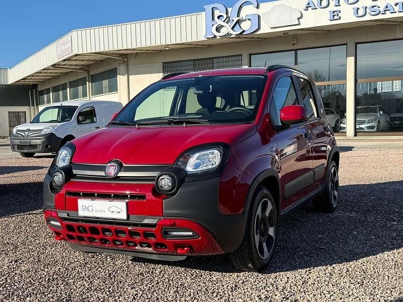 Rosso Usata 2023 Fiat Panda Cross Cross Due volumi | 11.900 € (Buon prezzo) - Immagine 1/4