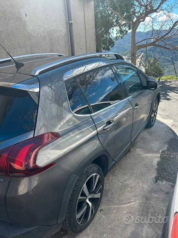 Usata Peugeot 2008 Allure 2016 Grigio SUV