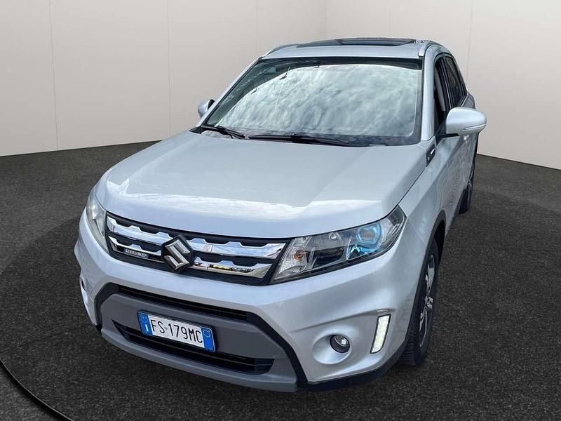 Argento Usata 2018 Suzuki Vitara SUV | 14.500 € (Buon prezzo) - Immagine 1/4