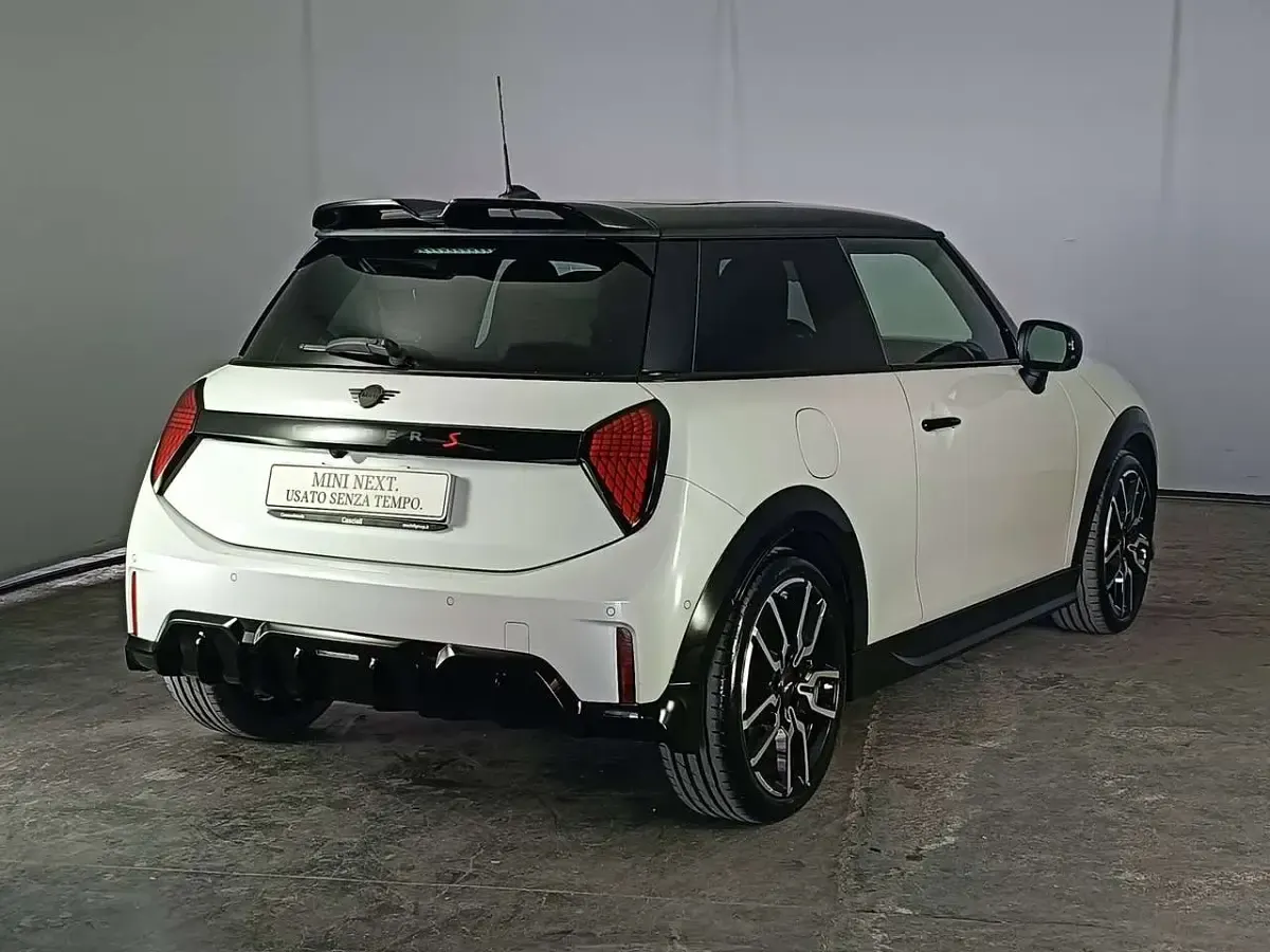 Usata Mini John Cooper Works 204 CV (150 kW) 2024 Bianco Utilitaria