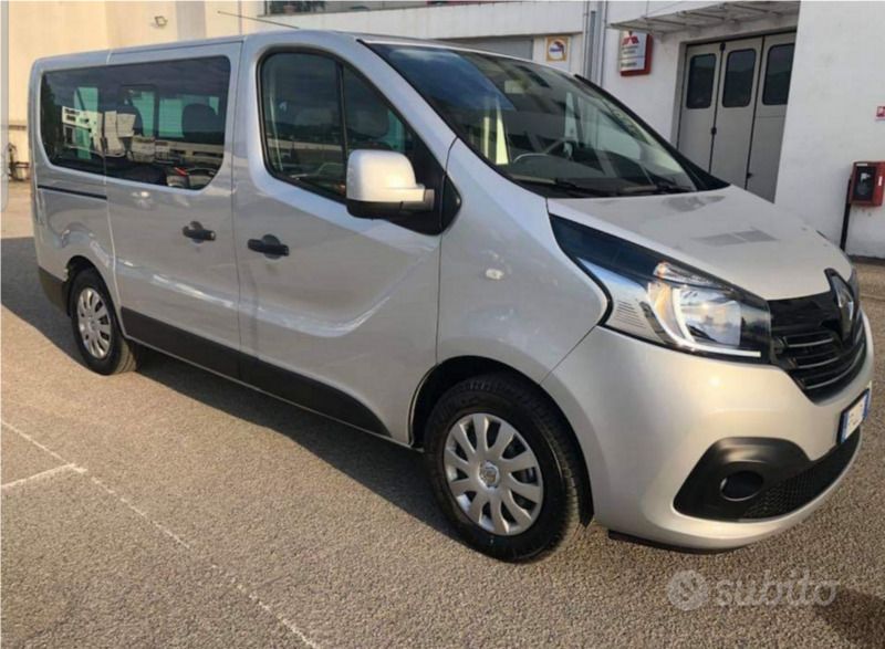 Usata Renault Trafic 125 CV (91 kW) 2018 Grigio Monovolume