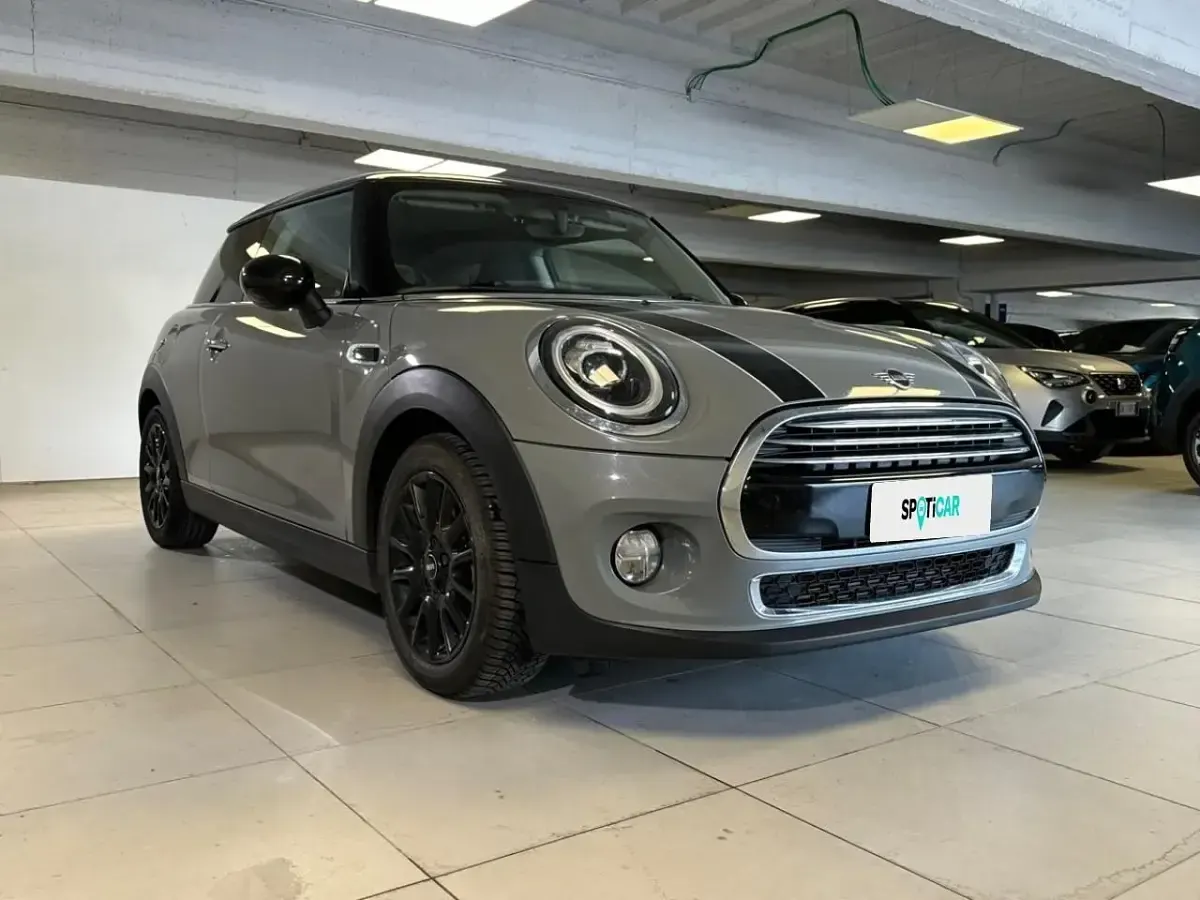 Usata Mini ONE 102 CV (75 kW) 2018 Grigio Utilitaria