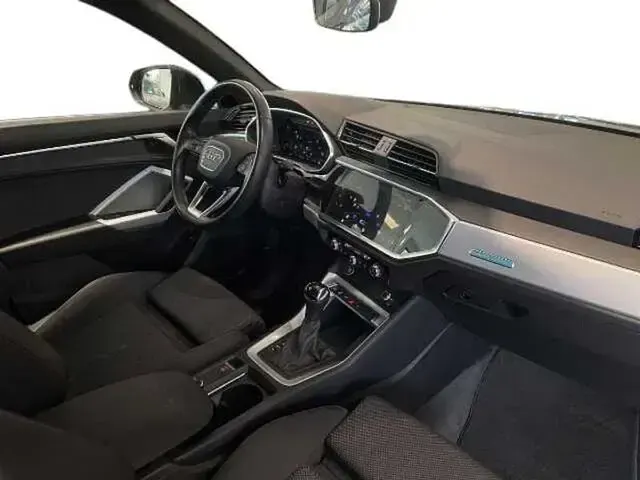 Usata Audi Q3 Ambiente 245 CV (180 kW) 2024 Grigio SUV