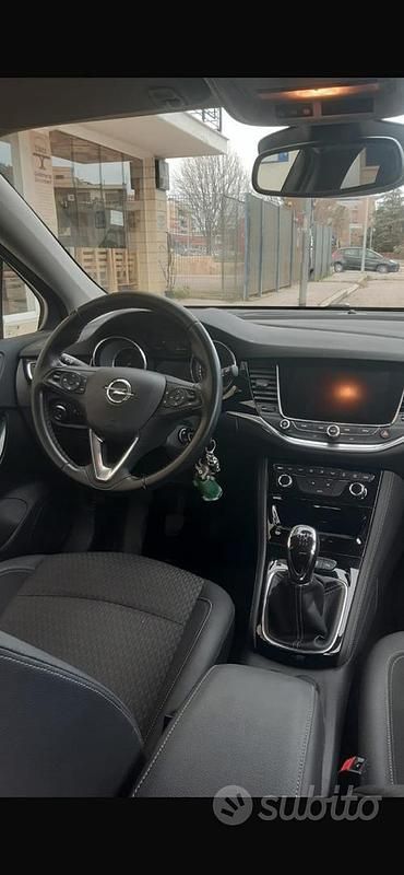 Usata Opel Astra 120 CV (88 kW) 2018 Bianco Berlina