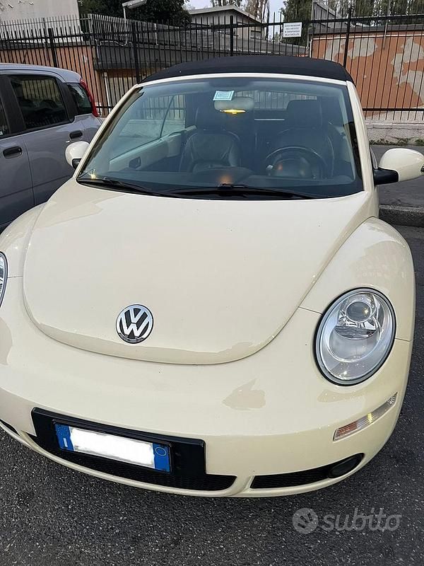 Usata VW New Beetle 105 CV (77 kW) 2007 Bianco Utilitaria