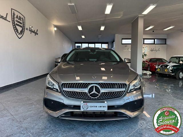 Usata Mercedes CLA180 Premium 110 CV (80 kW) 2018 Mountain grey Berlina