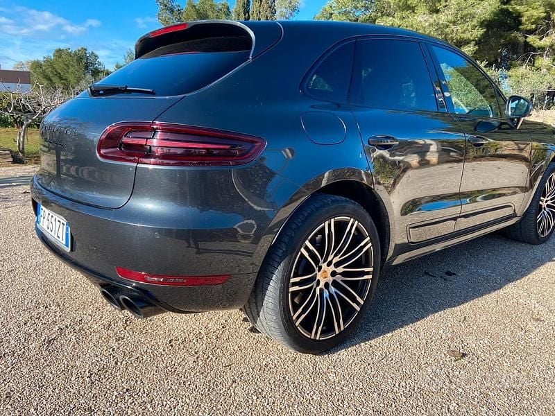 Usata Porsche Macan Turbo Performance Package 441 CV (324 kW) 2018 SUV