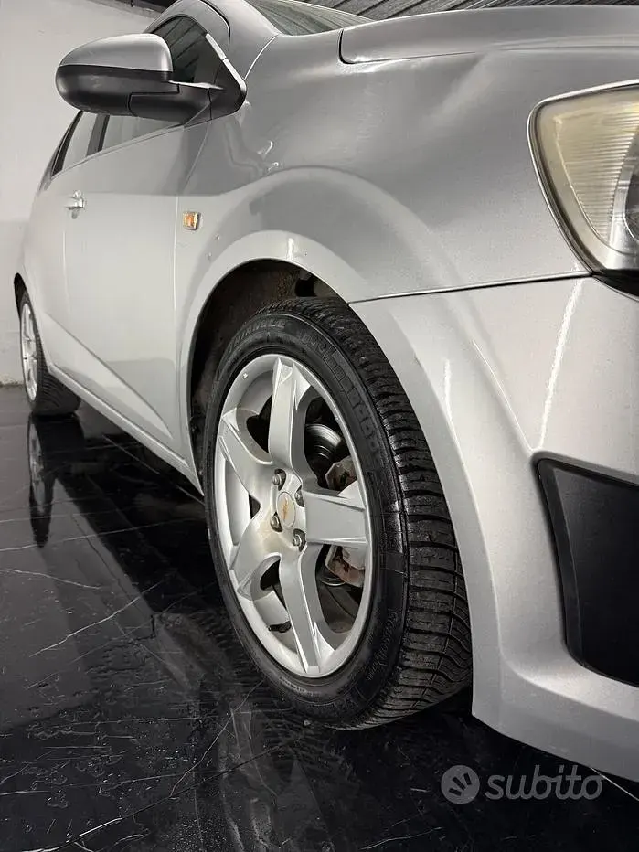 Usata Chevrolet Aveo LS 84 CV (61 kW) 2012 Grigio Berlina