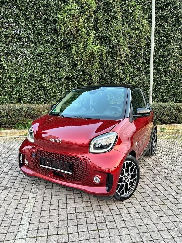 Usata Smart ForTwo Coupé Prime 60 kW (82 CV) 2023 Rosso Utilitaria