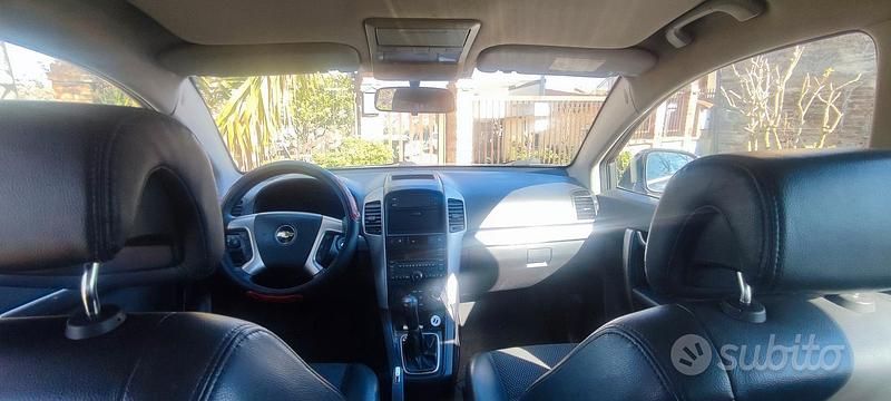 Usata Chevrolet Captiva LS 150 CV (110 kW) 2010 Nero SUV
