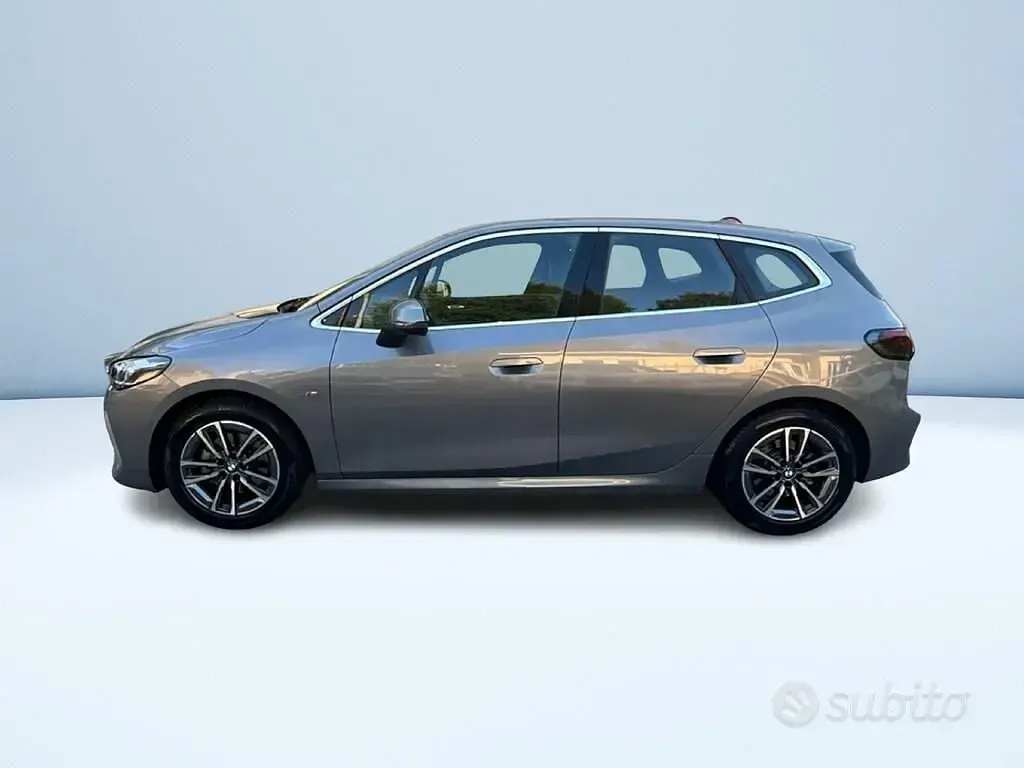 Usata BMW 218 Active Tourer M Sport 150 CV (110 kW) 2023 Grigio pastello Monovolume
