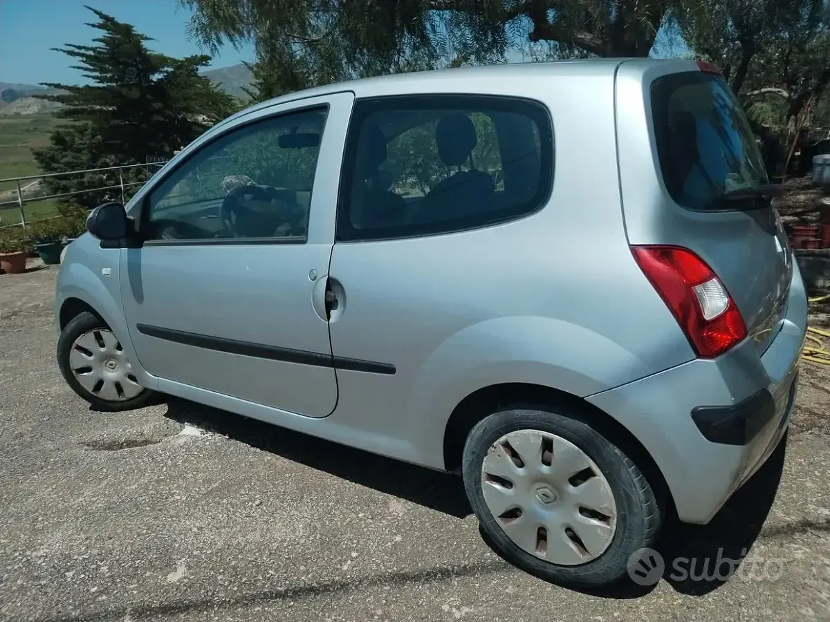 Usata Renault Twingo 58 CV (42 kW) 2007 Grigio Utilitaria