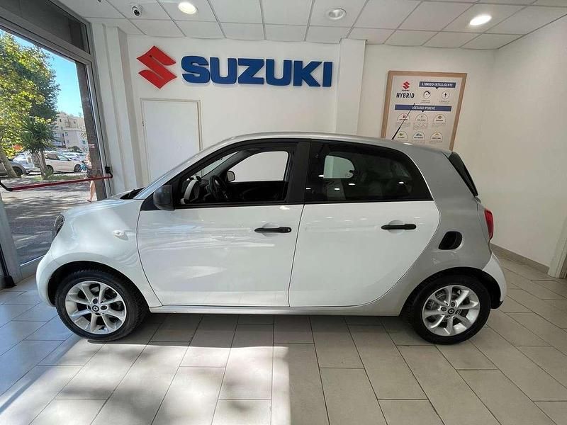 Usata Smart ForFour Passion 71 CV (52 kW) 2017 Bianco Utilitaria