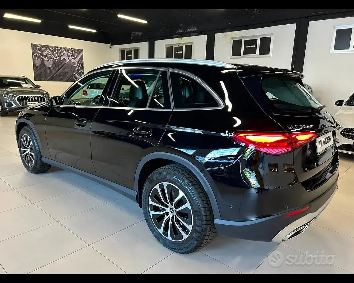 Usata Mercedes GLC220 Advanced 197 CV (144 kW) 2023 Nero SUV