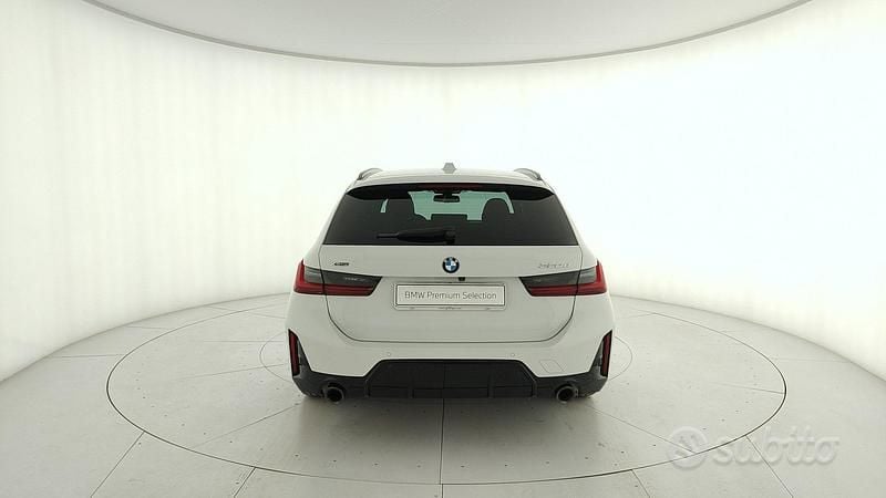 Usata BMW 320e M Sport 190 CV (139 kW) 2025 Bianco Station wagon