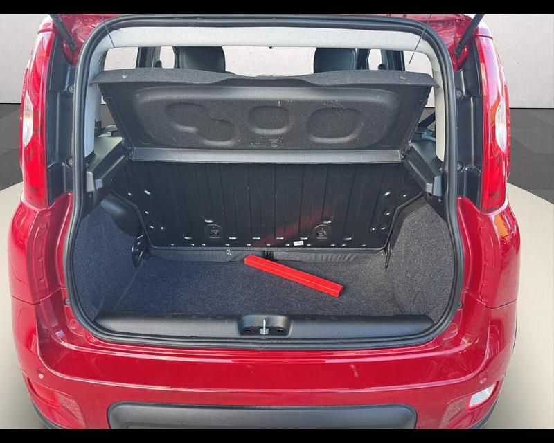 Usata Fiat Panda 70 CV (51 kW) 2024 Rosso Utilitaria