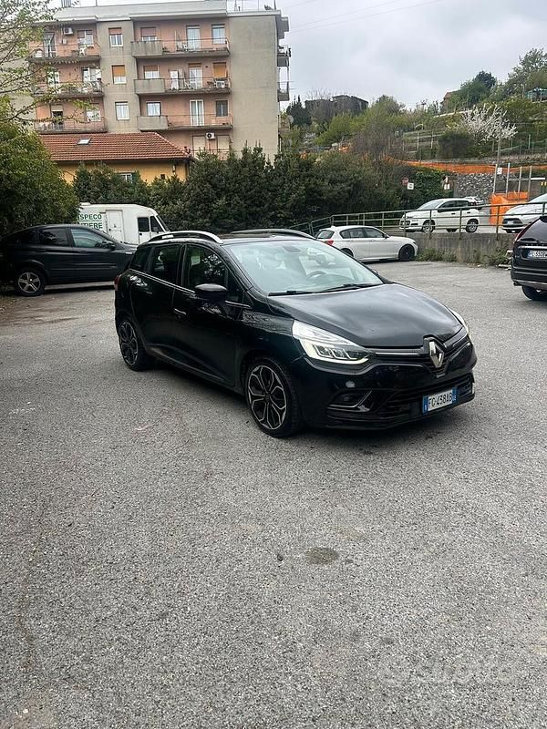 Usata Renault Clio GrandTour 90 CV (66 kW) 2016 Nero Station wagon