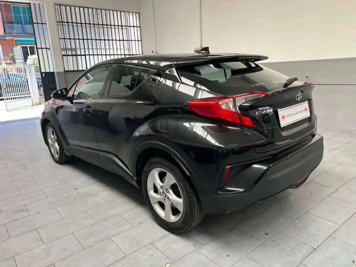 Usata Toyota C-HR Business Edition 98 CV (72 kW) 2018 Nero SUV
