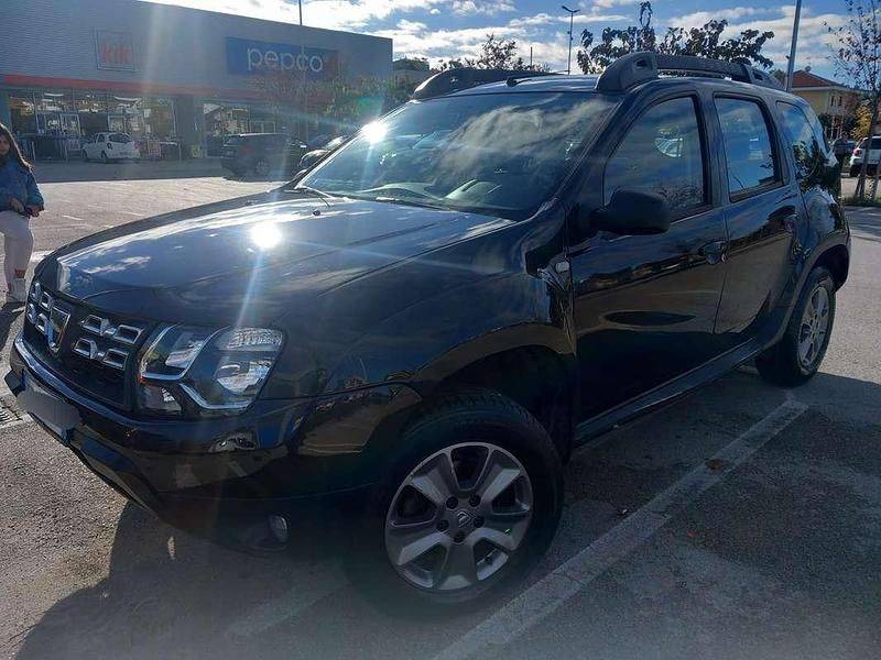 Begagnad Dacia Duster Ambiance 109 HK (80 kW) 2017 Svart SUV