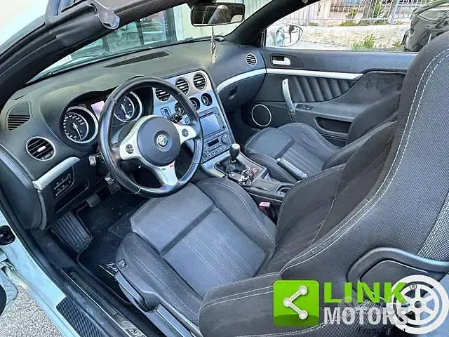Usata Alfa Romeo Spider 209 CV (153 kW) 2009 Bianco Cabrio