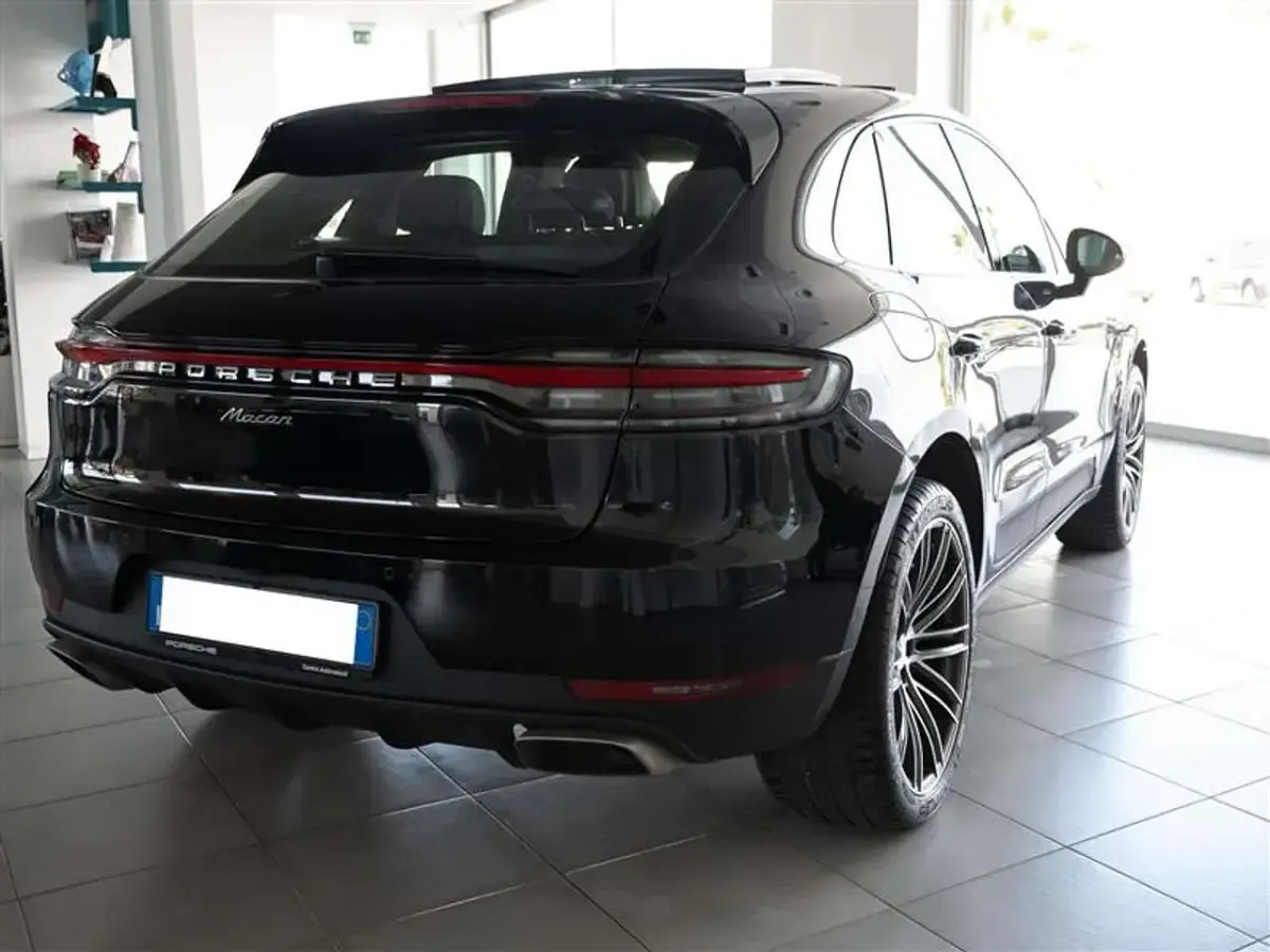 Usata Porsche Macan 245 CV (180 kW) 2021 Nero SUV