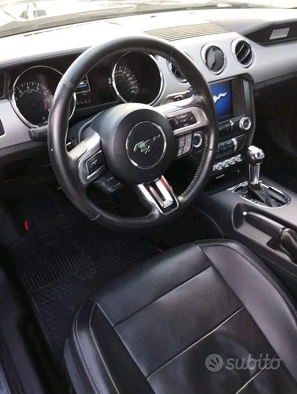 Usata Ford Mustang 317 CV (233 kW) 2017 Nero Coupé