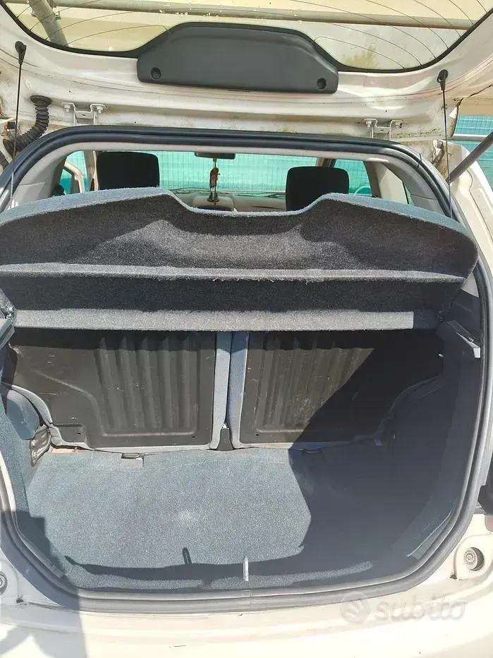 Usata Ford Ka 75 CV (55 kW) 2009 Bianco Utilitaria