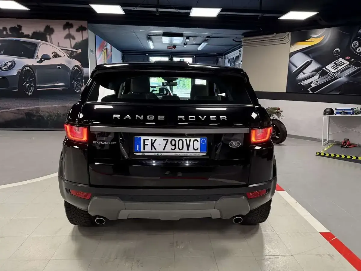 Usata Land Rover Range Rover evoque SE 150 CV (110 kW) 2017 Nero SUV