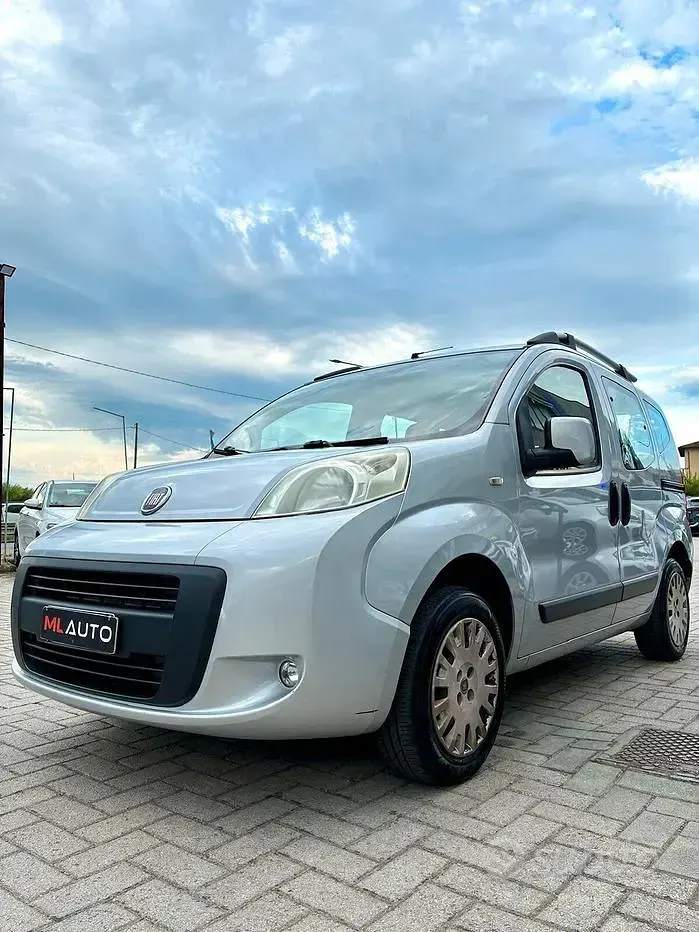 Usata Fiat Qubo Dynamic 77 CV (56 kW) 2012 Grigio Monovolume