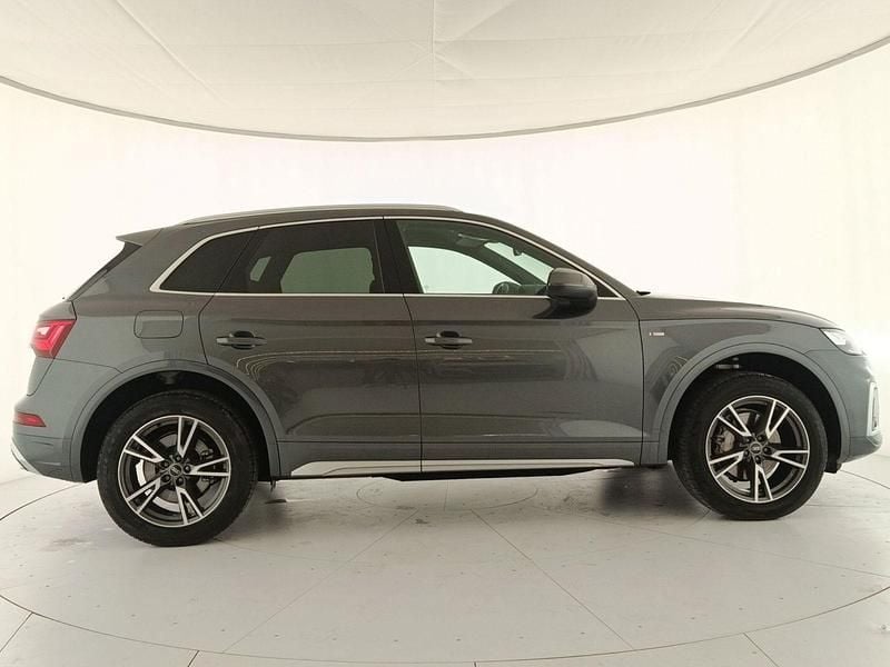 Usata Audi Q5 S-Line 204 CV (150 kW) 2024 Grigio daytona perla SUV