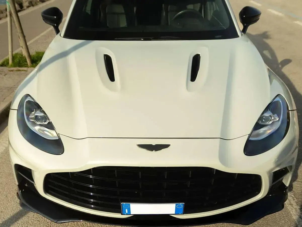 Usata Aston Martin DBX 707 707 CV (519 kW) 2023 Apex grey SUV