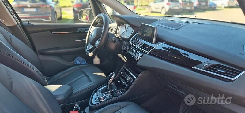 Usata BMW 218 Active Tourer 150 CV (110 kW) 2019 Nero Monovolume