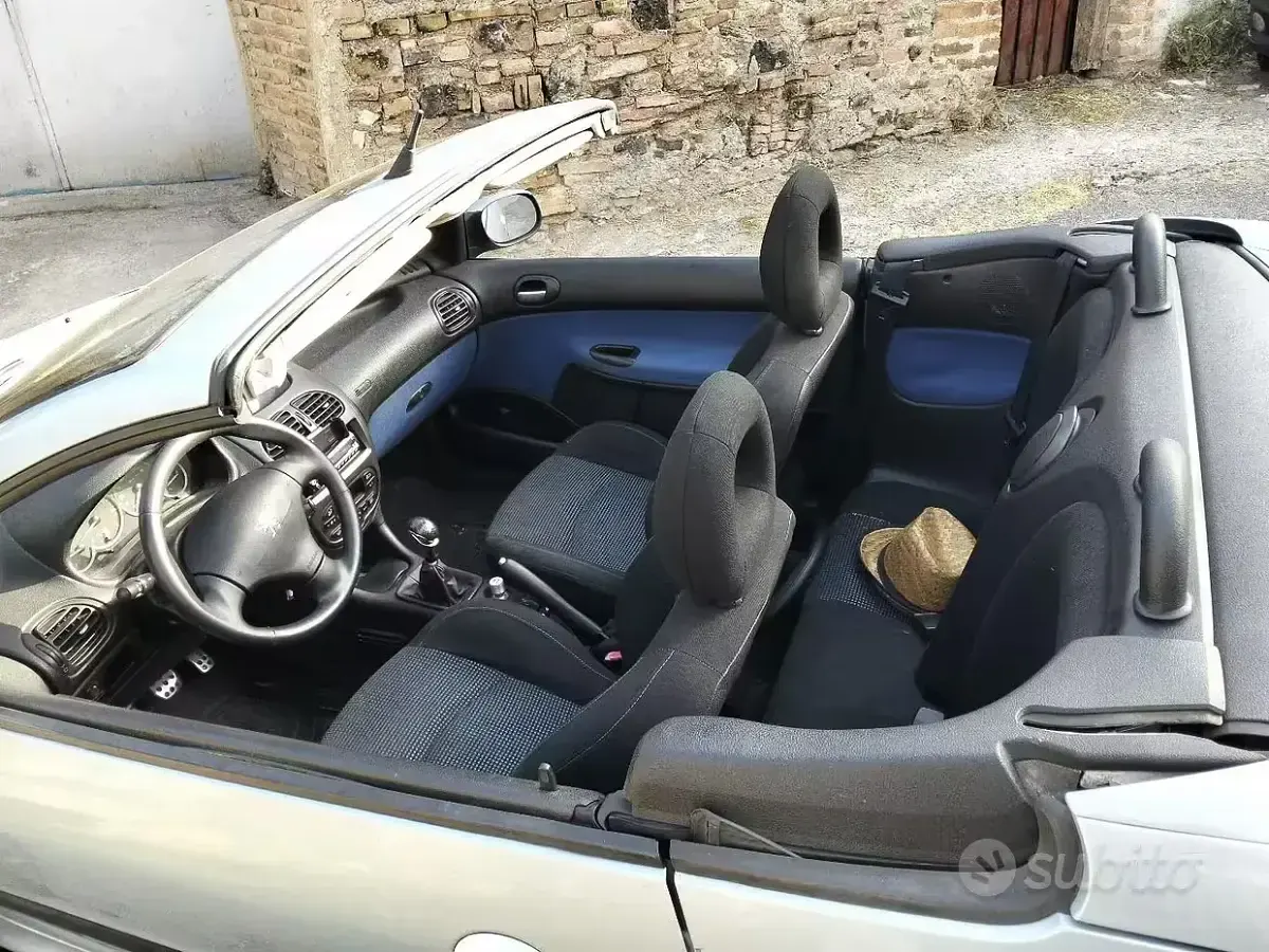 Usata Peugeot 206 CC 109 CV (80 kW) 2023 Bluazzurro Cabrio