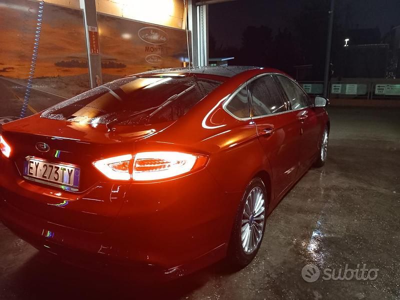 Usata Ford Mondeo Premium 150 CV (110 kW) 2014 Rosso Berlina