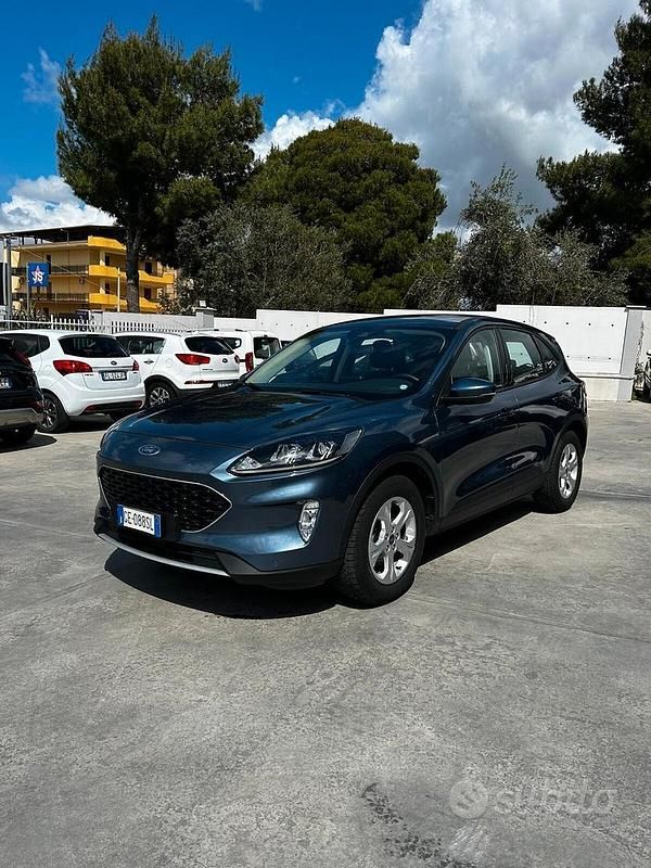 Usata Ford Kuga Titanium 120 CV (88 kW) 2021 Blu SUV