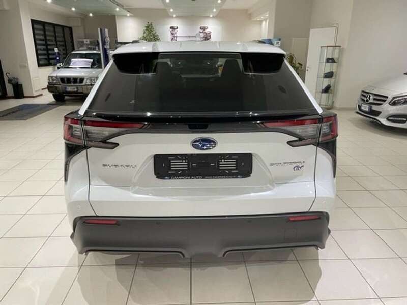 Usata Subaru Solterra 160 kW (218 CV) 2024 Platinum white pearl mica SUV