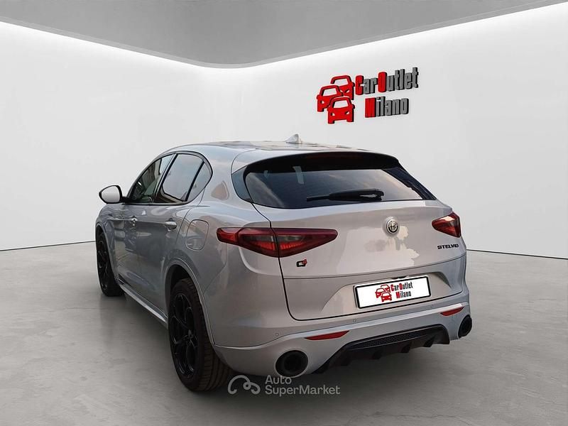 Usata Alfa Romeo Stelvio 190 CV (139 kW) 2020 Argento SUV