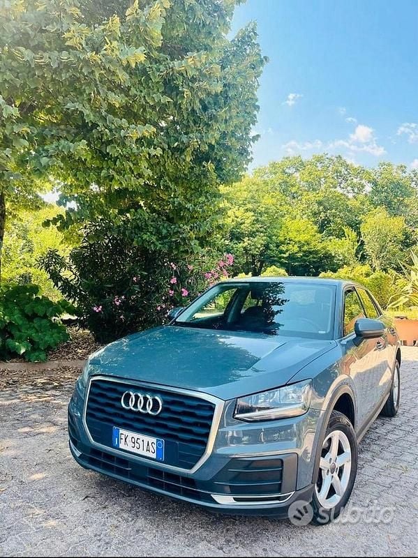 Grigio Usata 2017 Audi Q2 SUV | 15.800 € (Buon prezzo) - Immagine 1/4