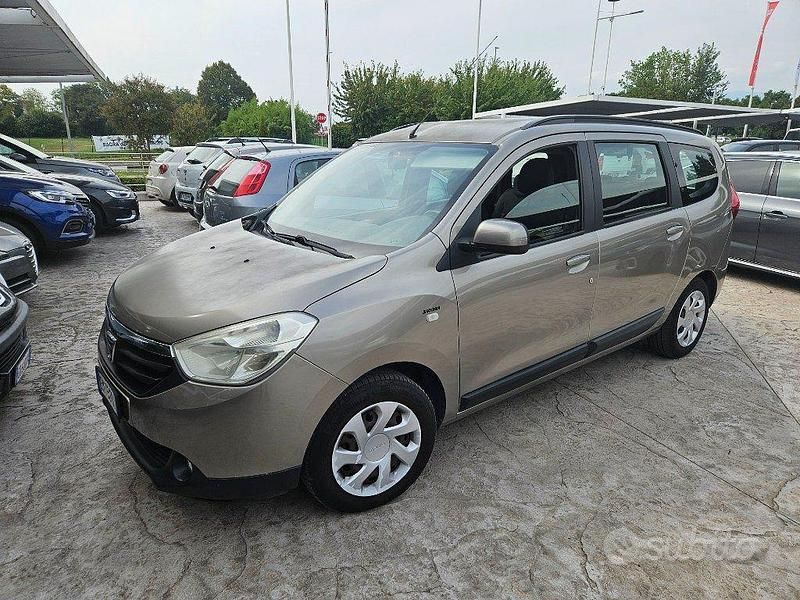 Usata Dacia Lodgy Ambiance 110 CV (80 kW) 2012 Antracite metallizzato Monovolume