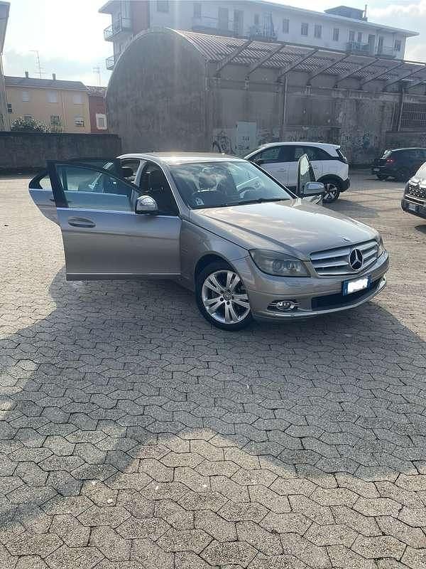 Usata Mercedes C220 Avantgarde 170 CV (125 kW) 2007 Berlina