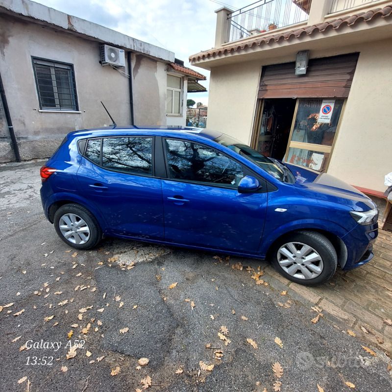 Blu Usata 2023 Dacia Sandero Due volumi | 15.000 € - Immagine 1/4