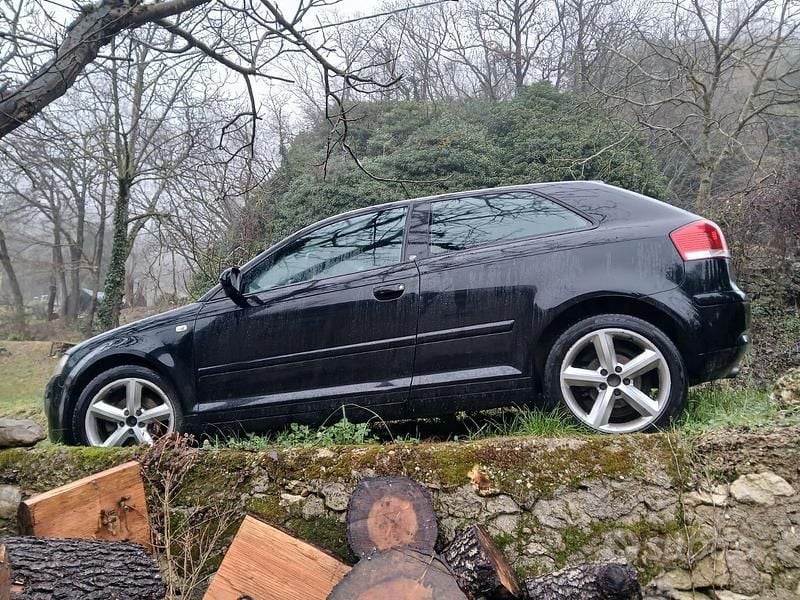 Usata Audi A3 105 CV (77 kW) 2006 Nero Utilitaria
